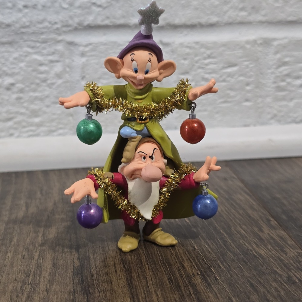 Hallmark Keepsake 2012 Ornament A Very Merry Christmas Tree Snow White 7 Dwarfs - Picture 3 of 7